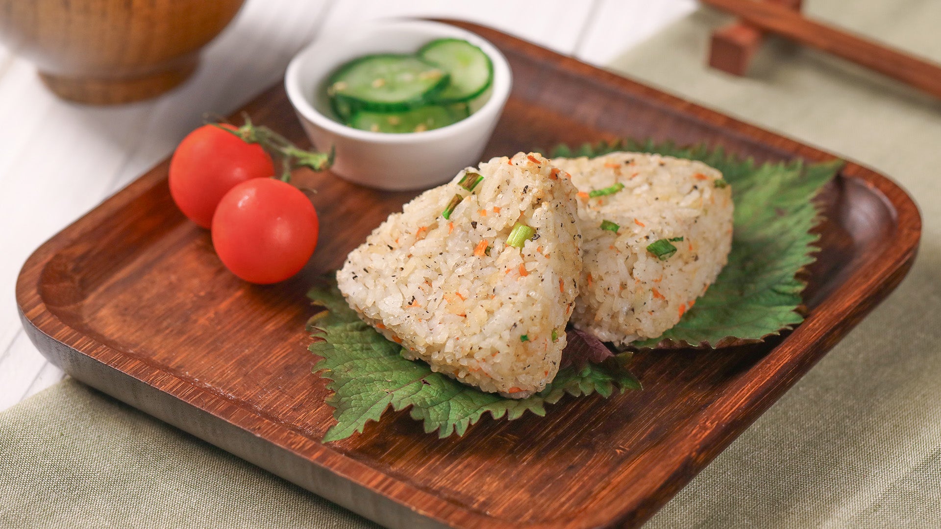 ネギと鮭の焼きおにぎり ｜ COSORI TurboBlaze™ 6.0L ノンフライヤー